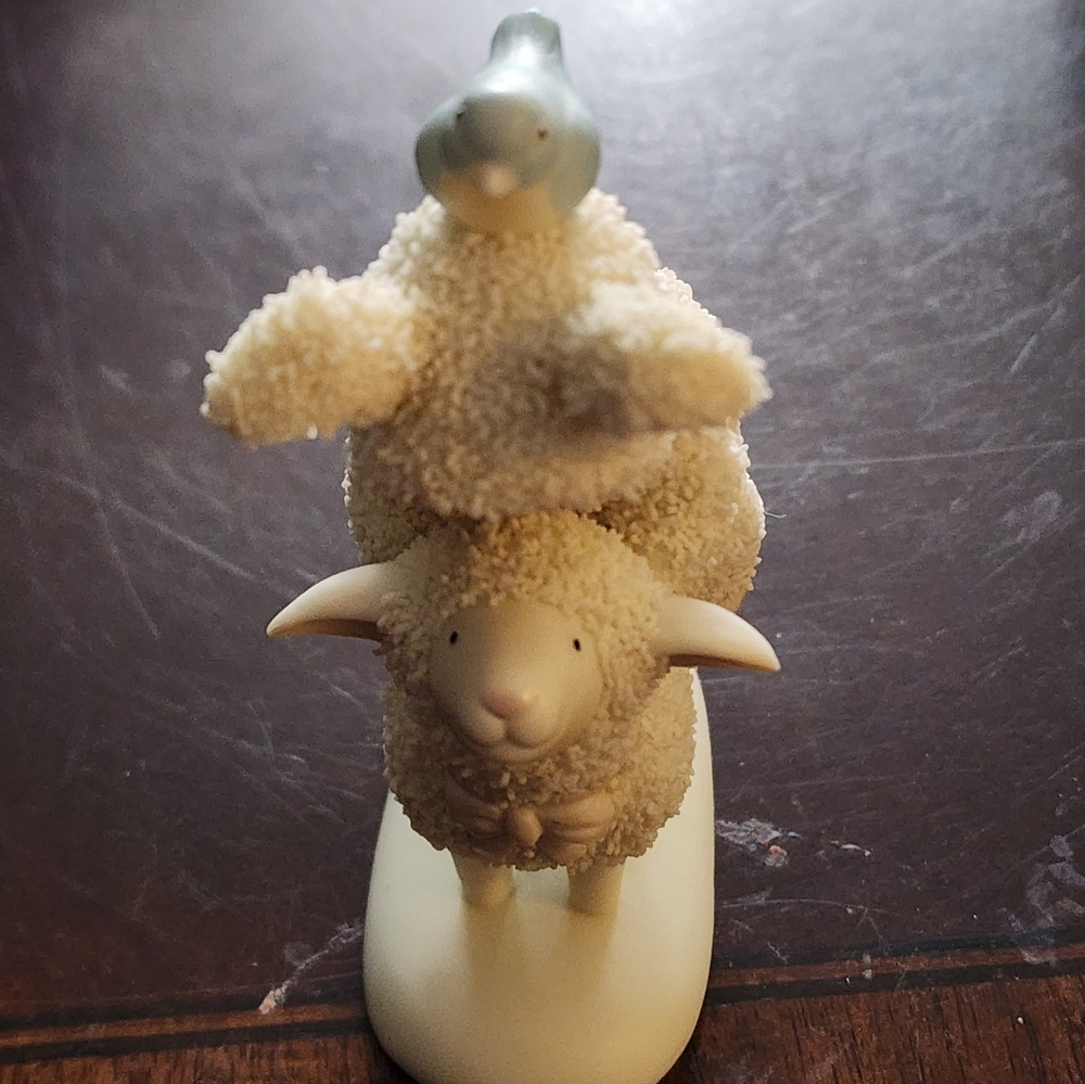 Department 56 Snowbunny "Ewe Haul" - Picture 2 of 7